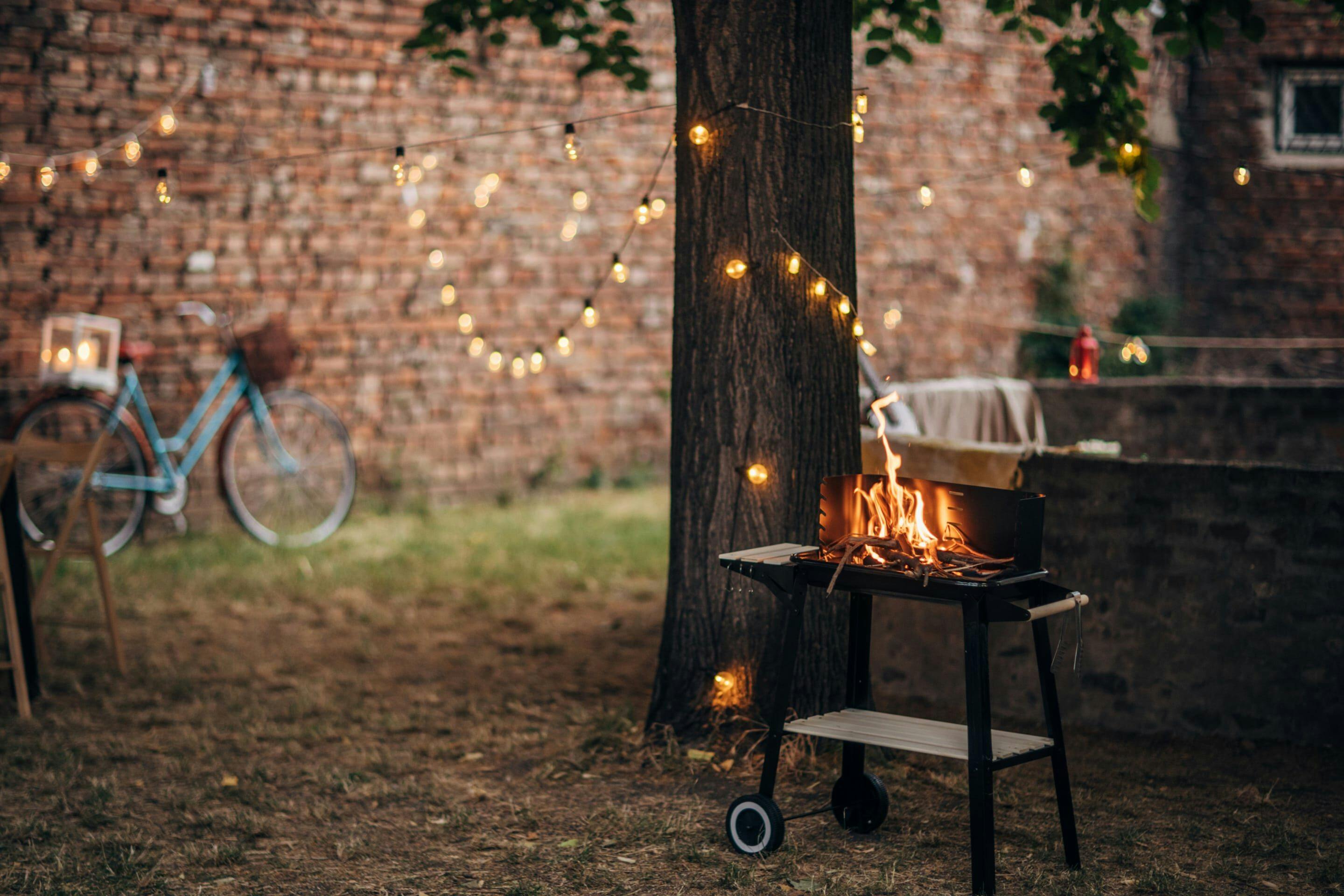 Decorate your BBQ evening to set the mood.