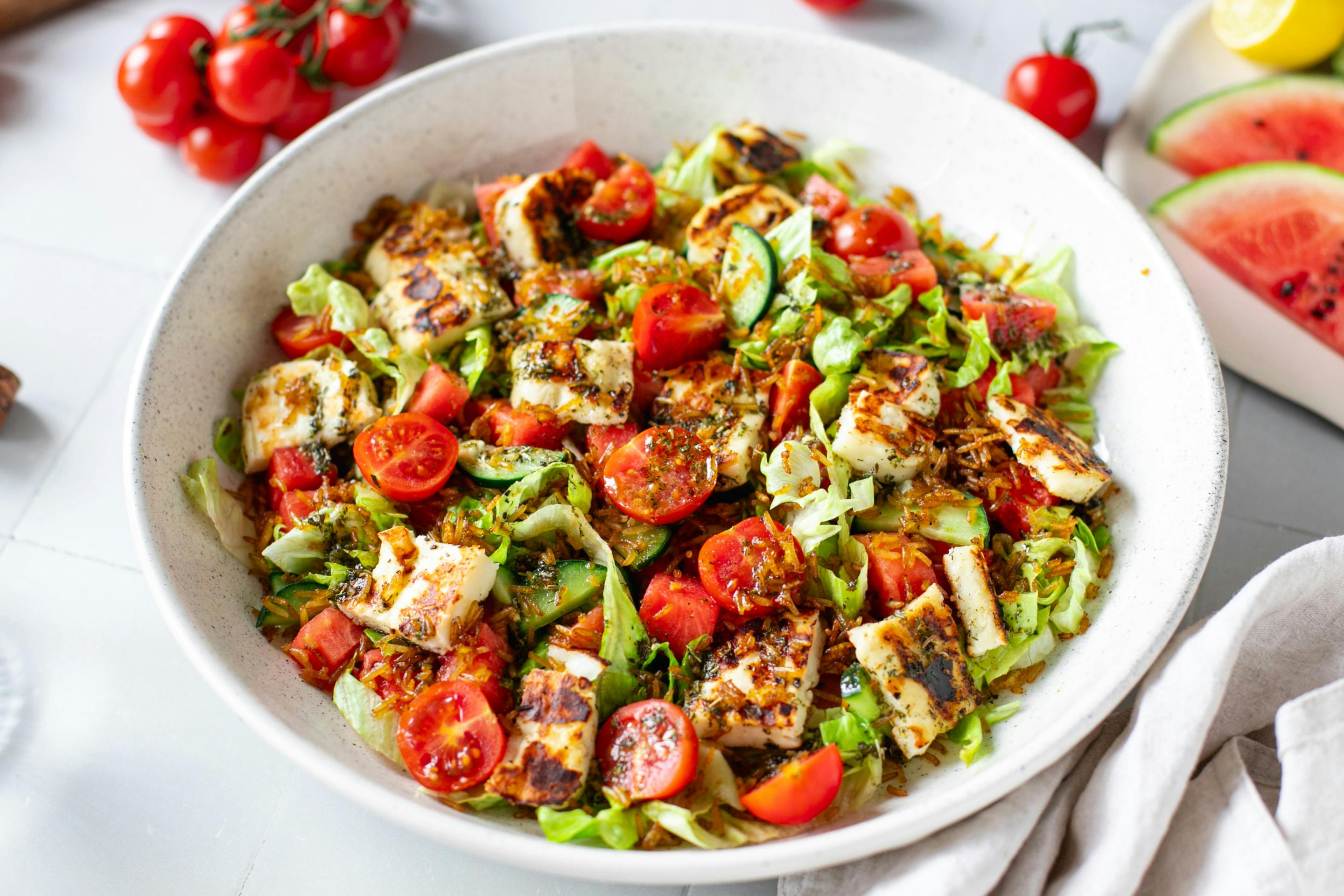 Summer Salad With Crispy Rice And Halloumi Cheese Min
