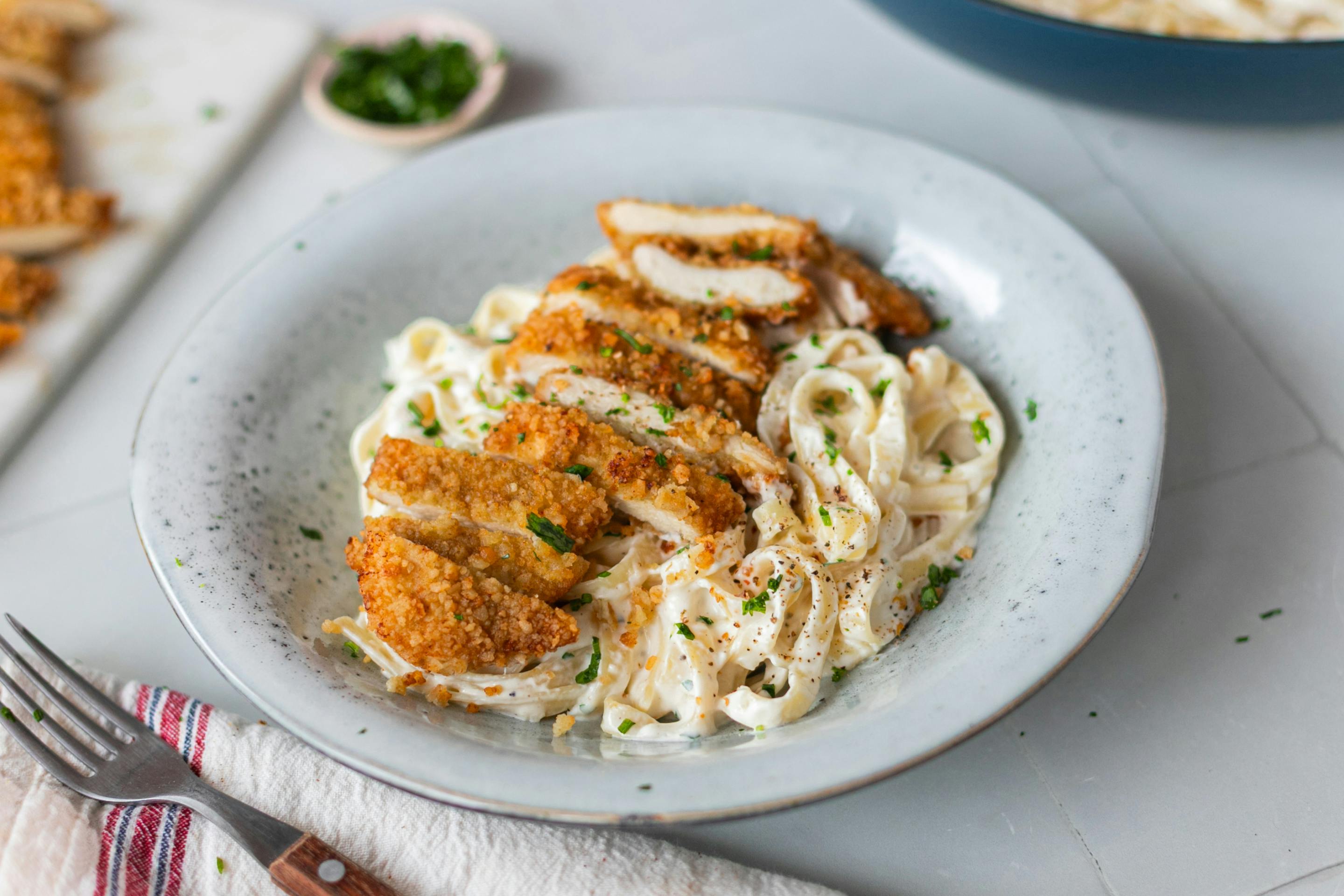 Alfredo Pasta With Crispy Chicken